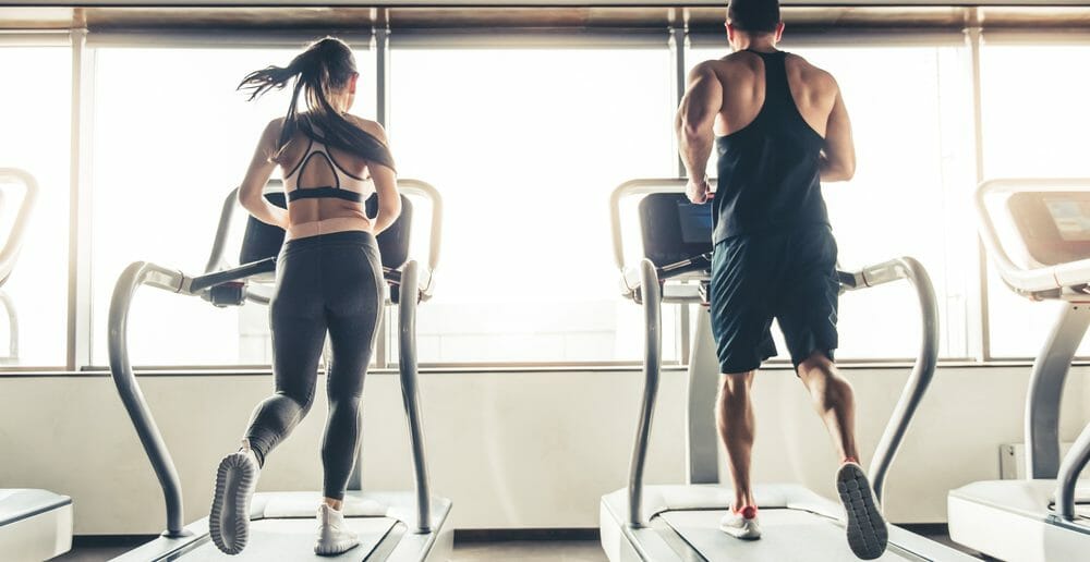 découvrez les différences entre le cardio et la musculation pour perdre du poids. quels exercices sont les plus efficaces pour brûler des calories? apprenez à combiner ces deux approches pour optimiser vos résultats et atteindre vos objectifs de perte de poids.