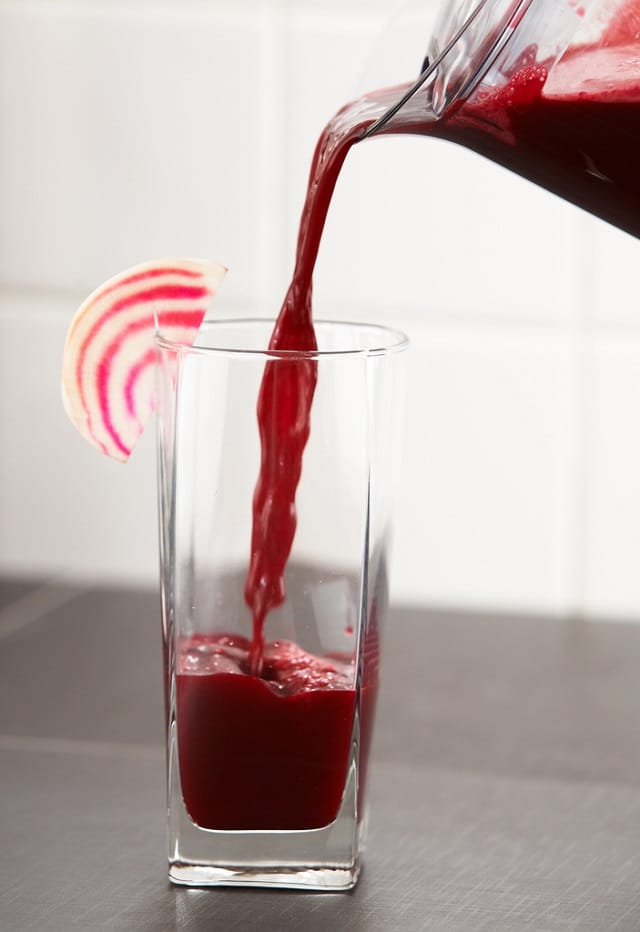 découvrez les bienfaits du jus miracle, une boisson revitalisante au mélange unique d'ingrédients naturels qui booste votre énergie, renforce votre système immunitaire et améliore votre santé globale. un élixir de bien-être à intégrer dans votre quotidien !
