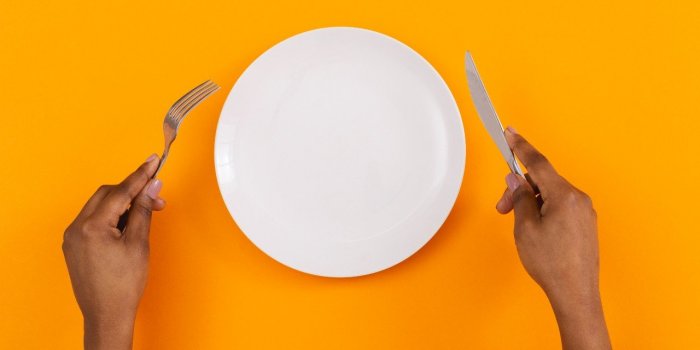 découvrez les erreurs courantes à éviter pour une perte de poids saine. apprenez comment optimiser votre régime alimentaire et vos habitudes de vie pour atteindre vos objectifs de manière durable et équilibrée.