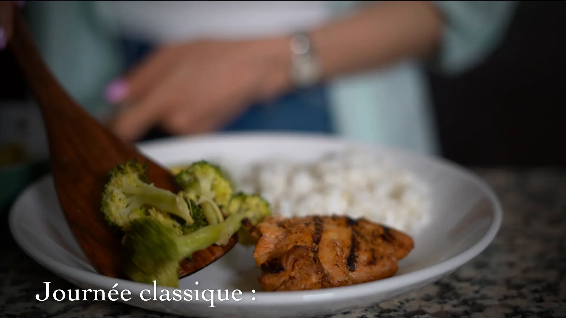 Deux assiettes comparées, une classique et une optimisée menus pour maigrir vraiment